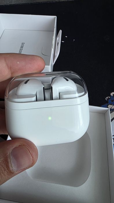 Vand casti Samsung buds 3
