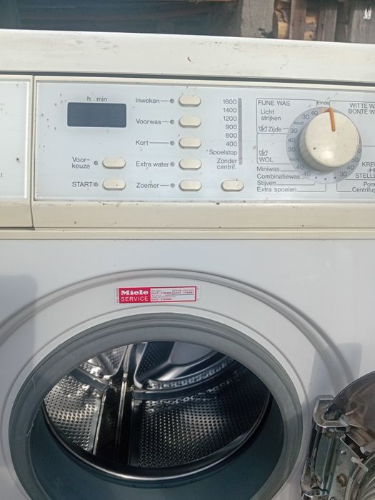 Автоматечна Пералня Miele