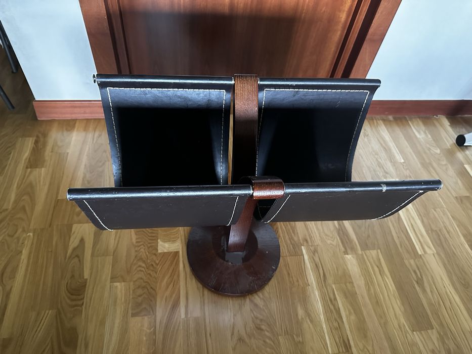 Подставка для газет бу