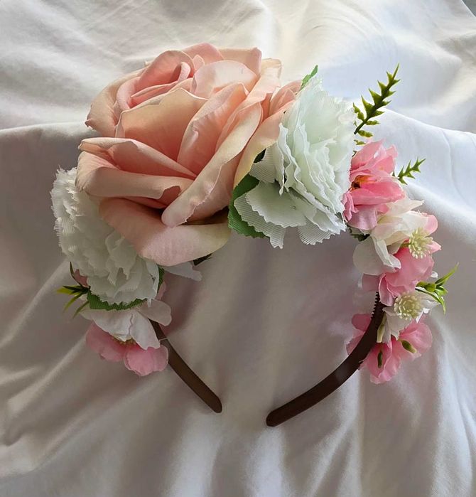 Ръчно изработена диадема за Лазаровден