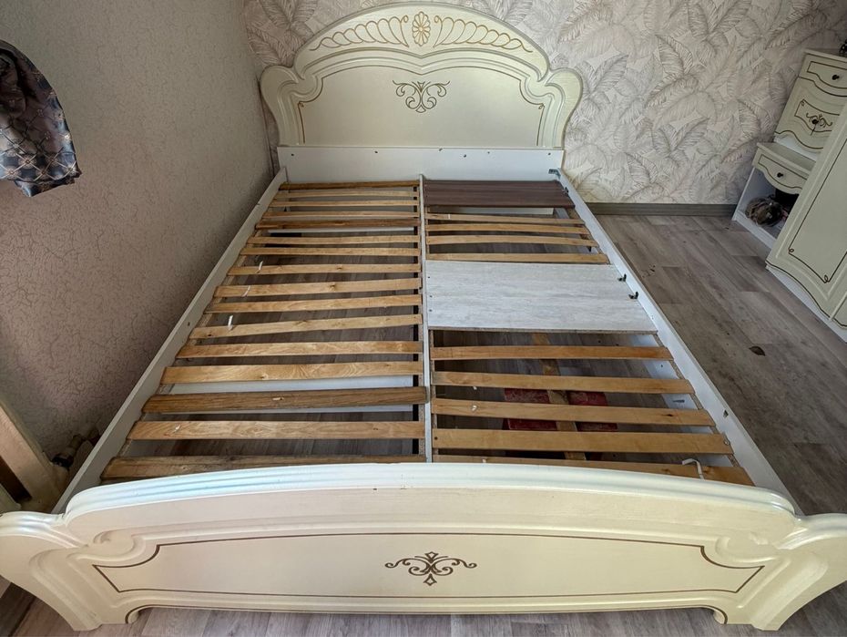 Спальный гарнитура