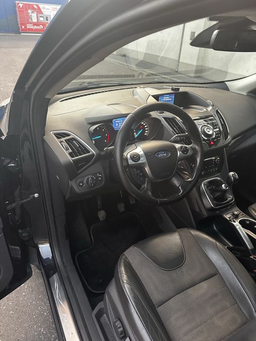 Ford kuga  2.0 TDCI 4x4 an 2014