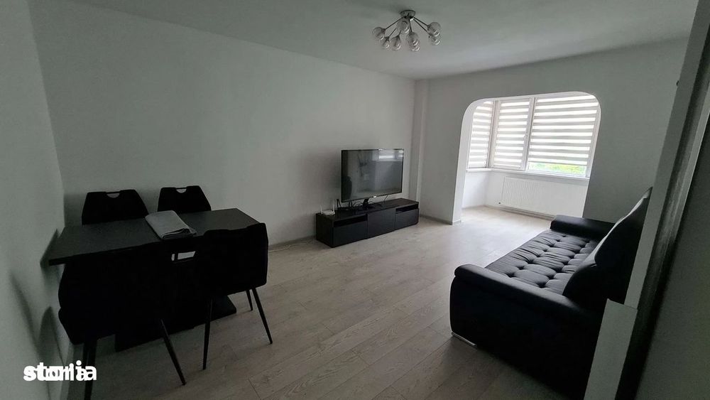 Apartament cu balcon și bucătărie separată în Centrul Nou — fotografia 1