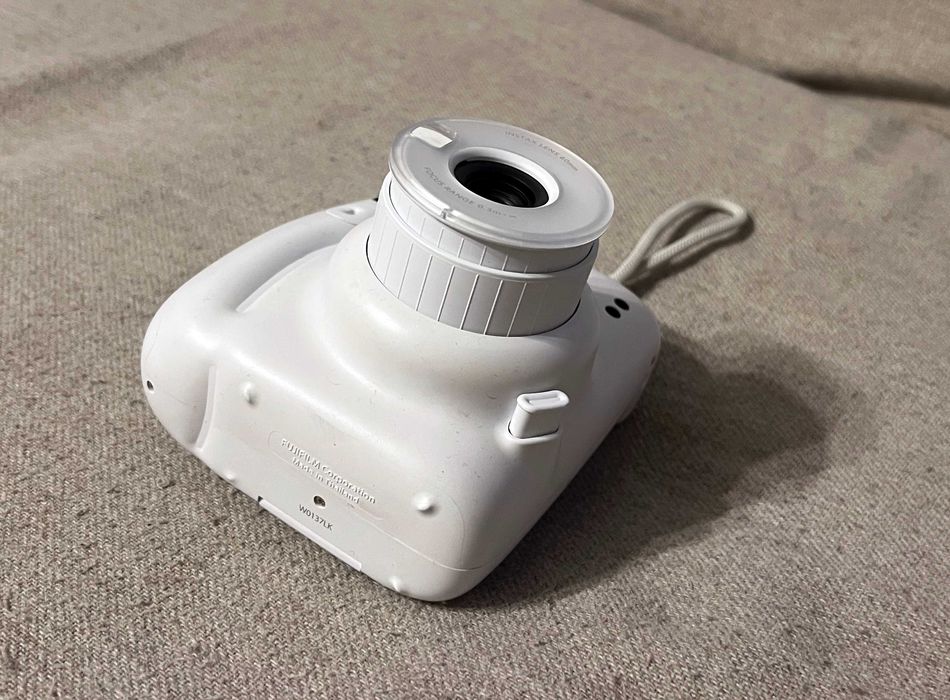 Aparat foto instant Fujifilm Instax Mini 11 alb perfect functional