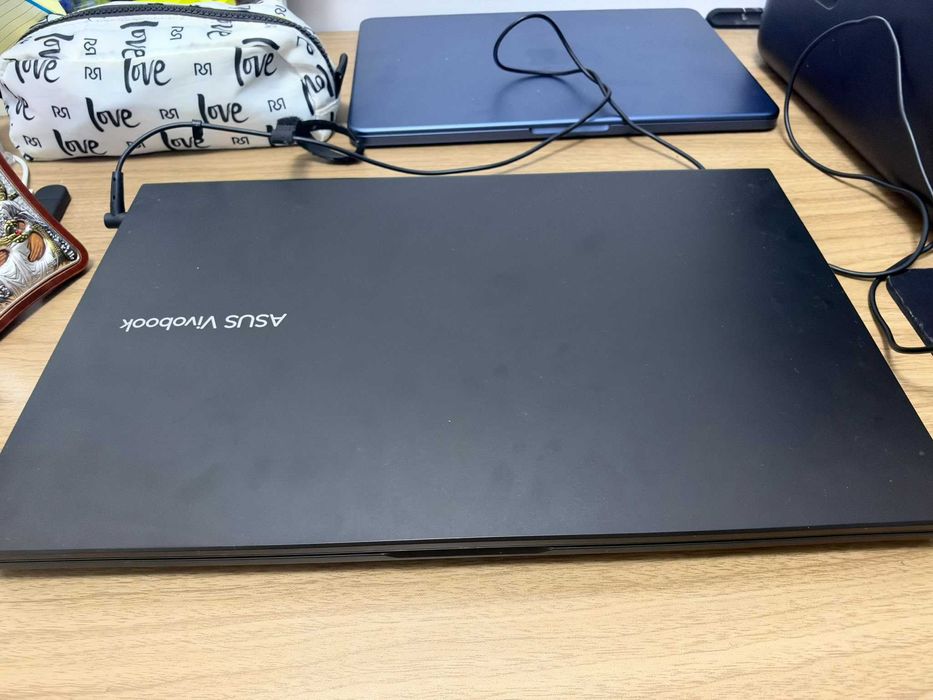 Laptop ASUS VivoBook X515EA, I3, 8GB RAM, 250GB SSD
