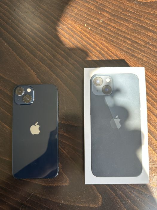 Продавам Iphone 13 midnight 128 gb