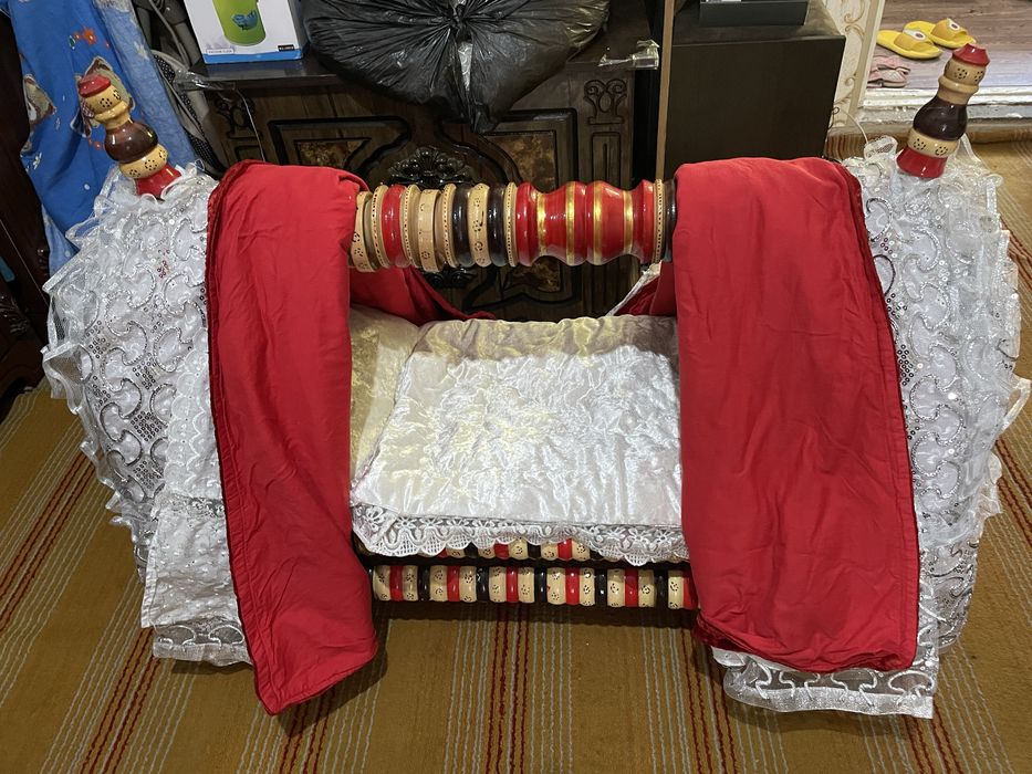 Beshi bor yengidey srochna sotiladi