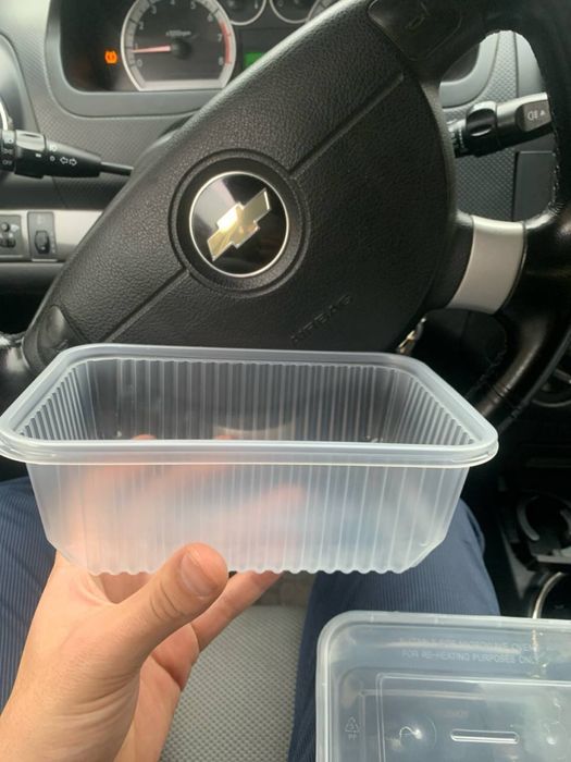 Odnorazovaya posuda bir martalik idishlar