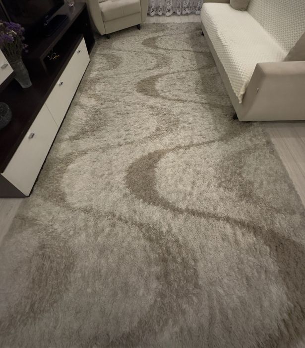 Палас б/у, размер 2*4м.