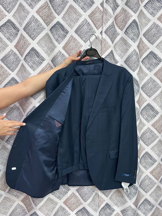 Продам мужской костюм