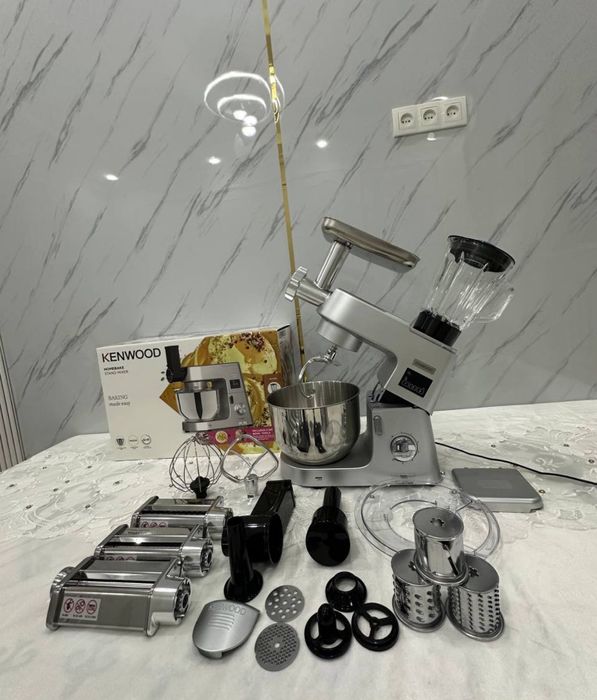 Кухонный комбайн Kenwood