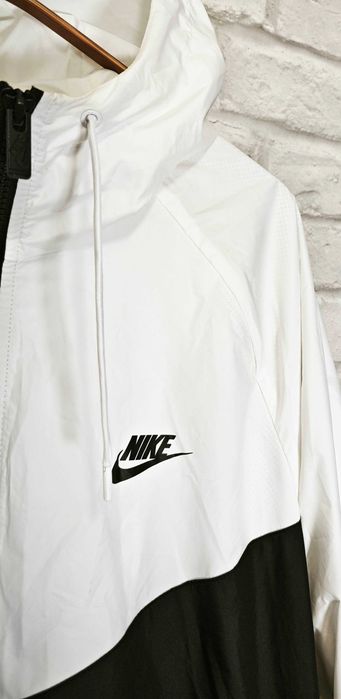 NIKE Оригинално дамско тънко спортно яке с качулка размер L