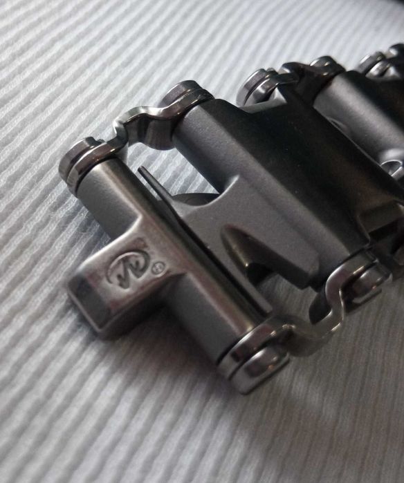 Мультитул браслет Leatherman Tread Multi-Tools 831998 верcия для США