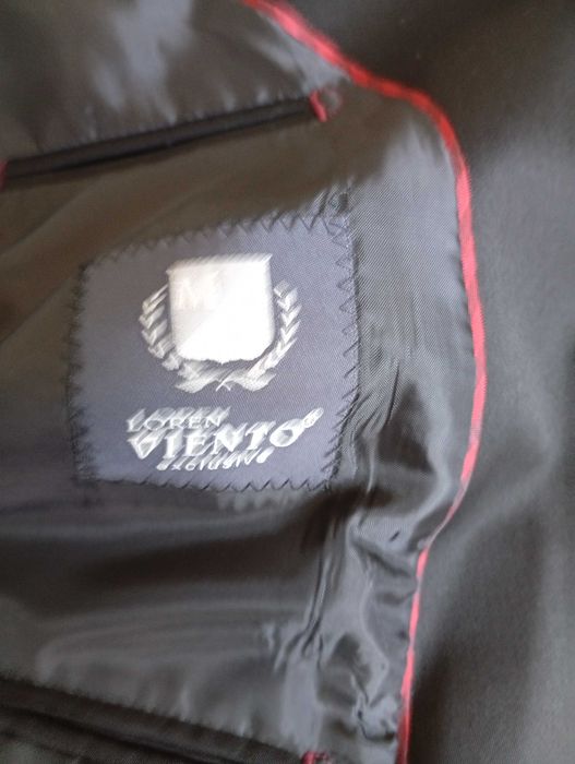 Комплект костюми