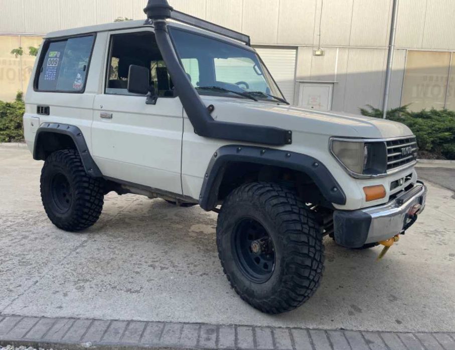 Нови ! Уширители / Раздувки за калници Toyota Landcruiser 70