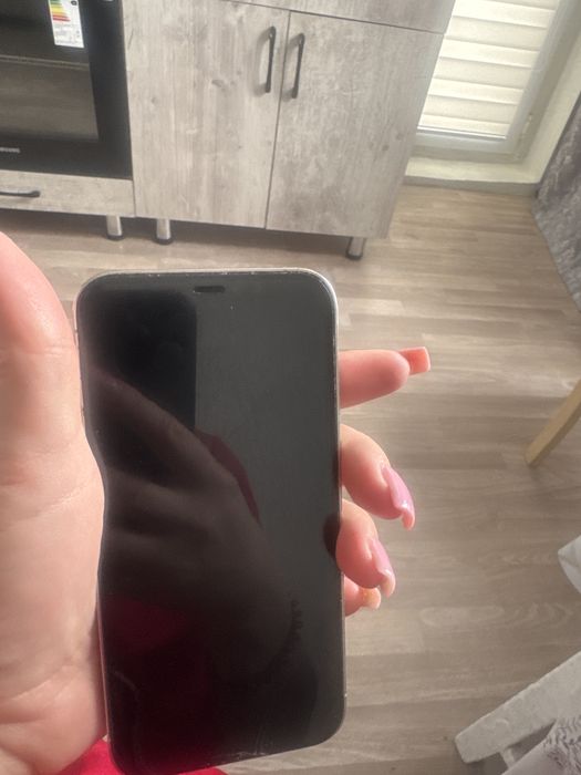 Iphne 12 /б/у в хорошем состояний