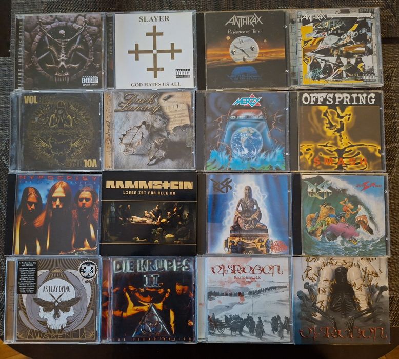 Продавам оригинални музикални дискове