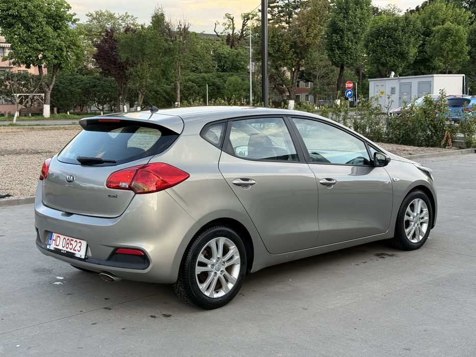 KIA Ceed 2013 — imagine 3