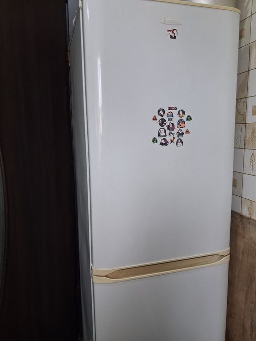 Срочно  продам холодильник