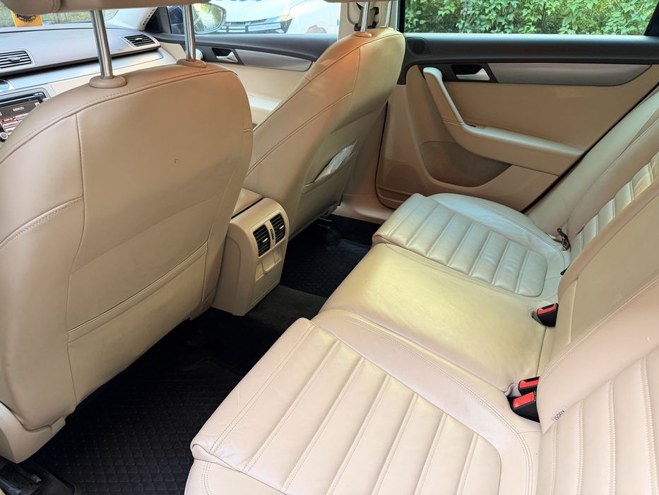 VW Passat B7 / 2012 / 2.0 TDI / 4motion / 170 CP / DSG / Led / Xenon / Camera