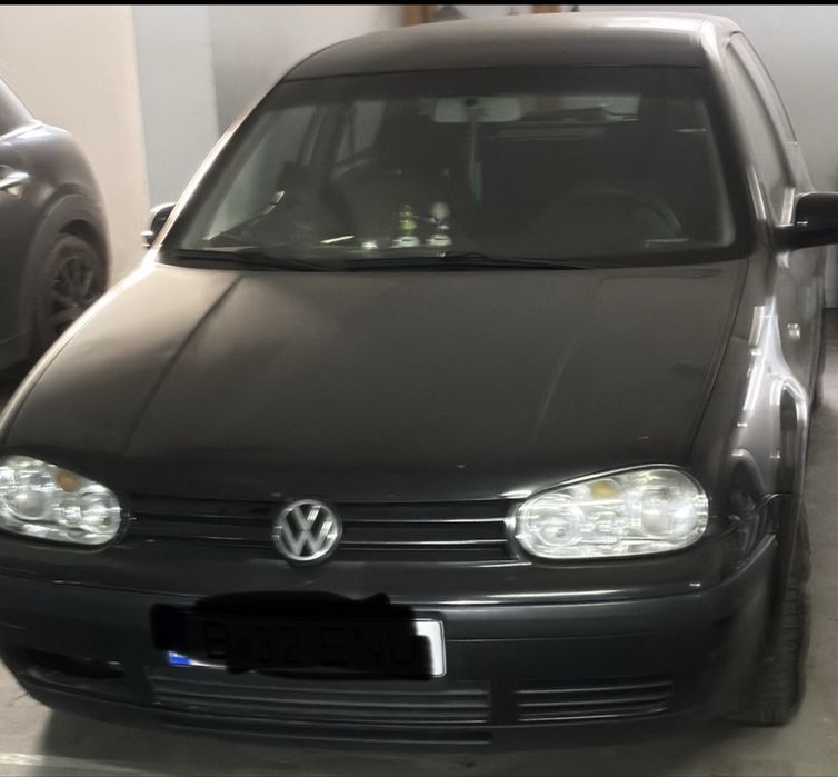 VOLKSWAGEN Golf 2001
