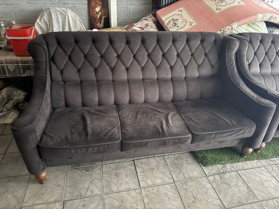 Диваны срочно продам