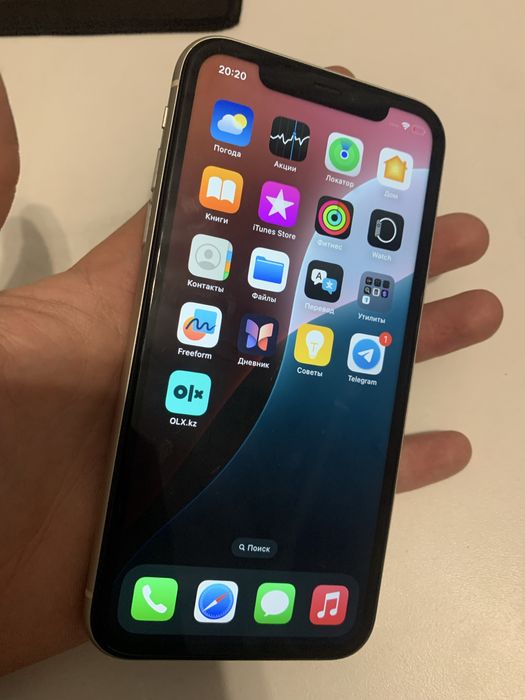 Продам IPhone 11 64GB