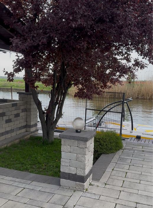 Vila petreceri pe lac Snagov cu piscina si barca