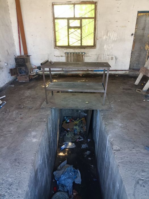 Продам верстаки б.у.