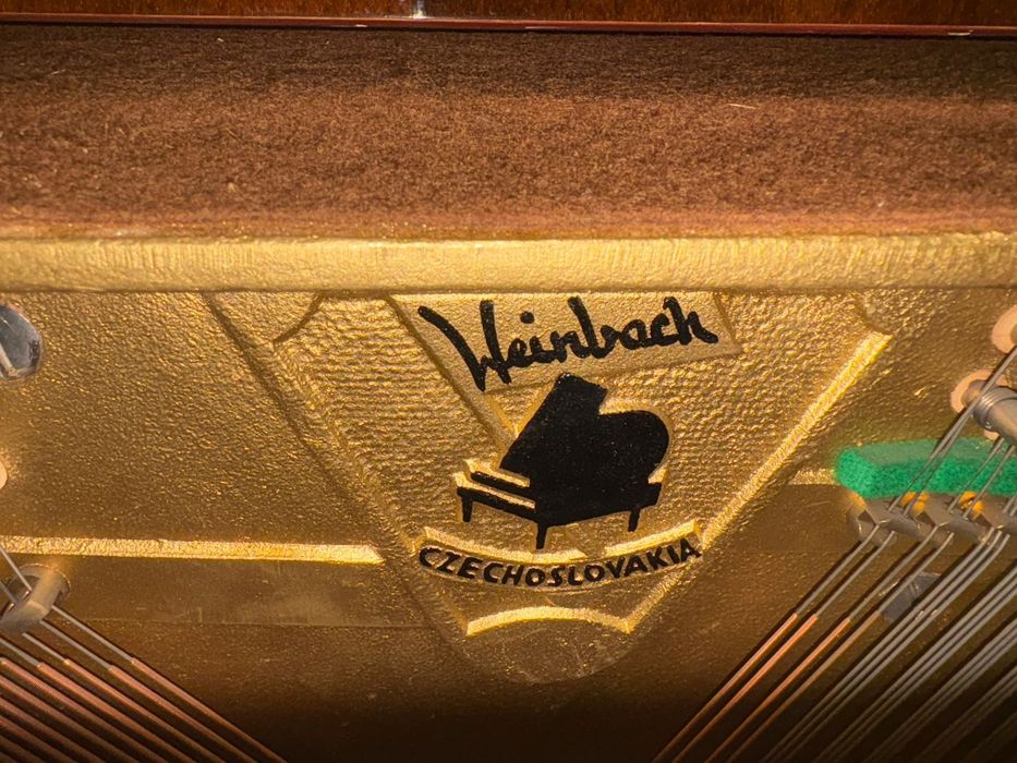 Продам пианино Weinbach