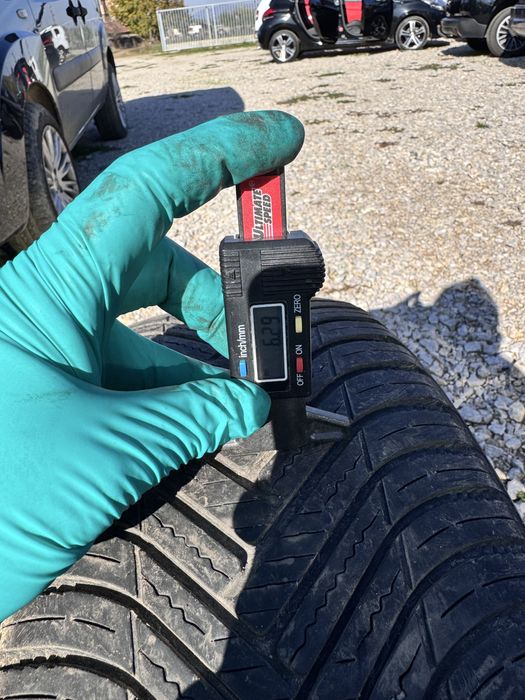 Всесезонни Гуми 215/60/16 Michelin Kinergy 4s2 7мм