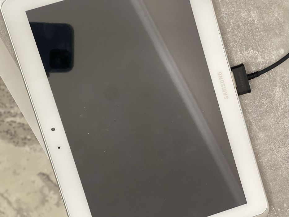 Планшет самсунг продаю