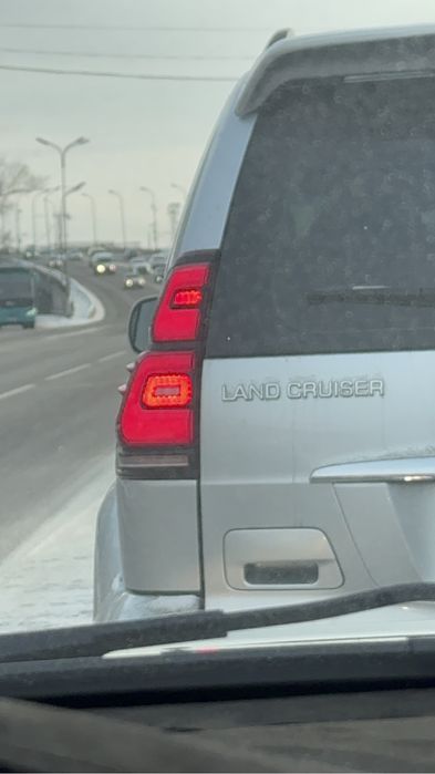 Решетка радиатора Toyota Prado 120