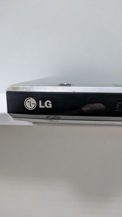 DVD-проигрыватель LG