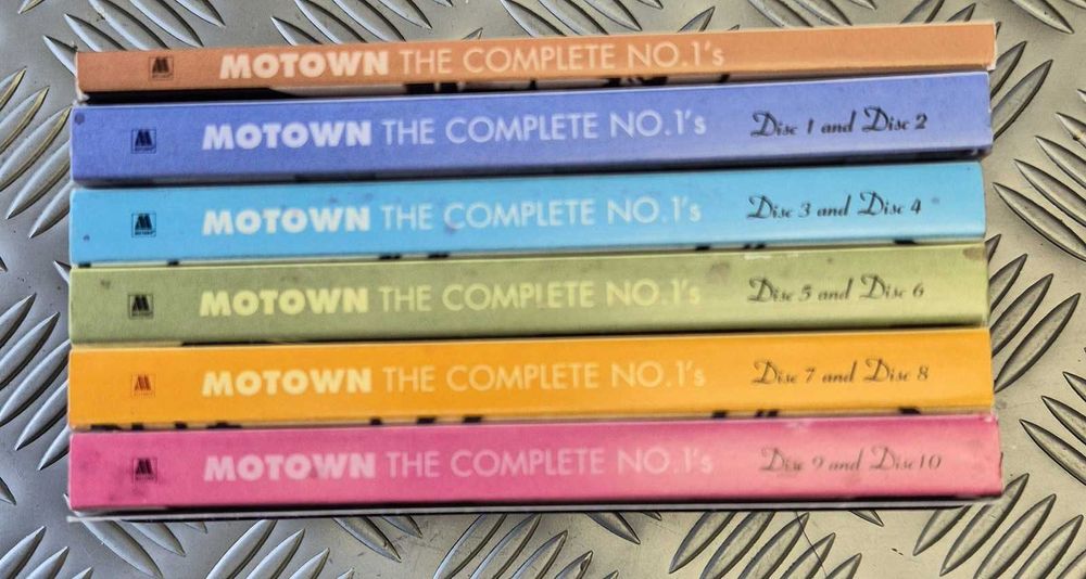 Лимитирано издание Motown: The Complete No. 1's (10 CD Box Set)