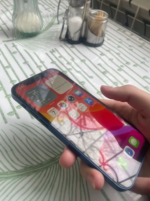 iPhone 12 64gb 92akb