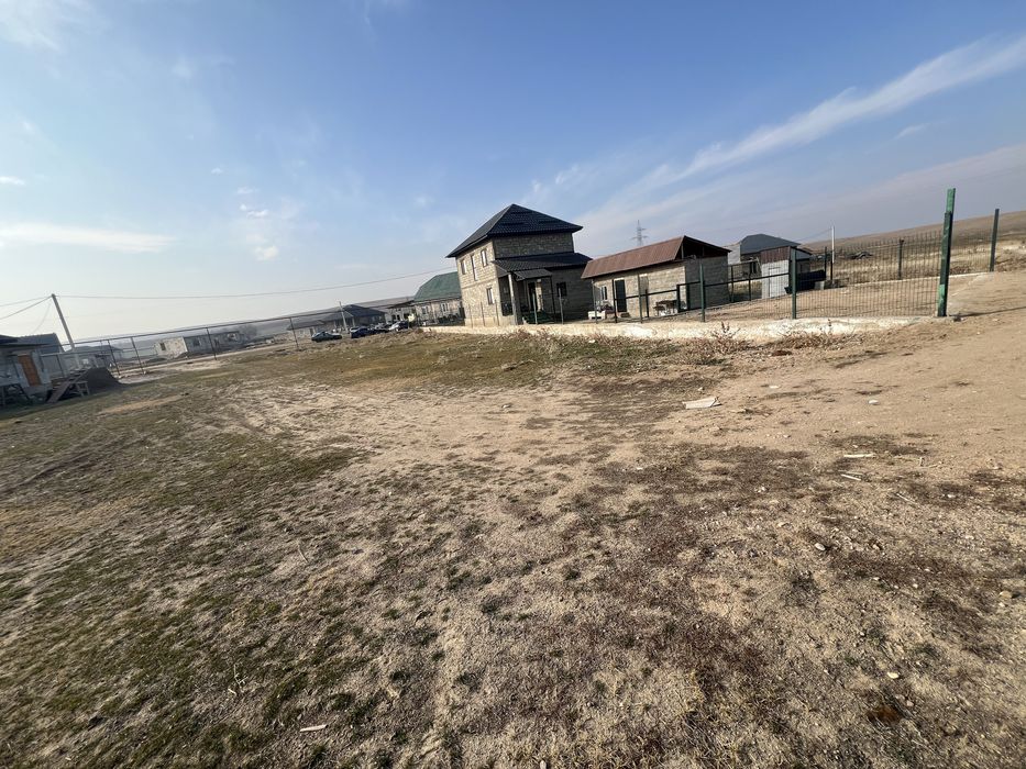 Участок в поселке райымбек