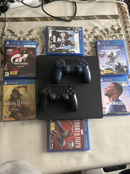 Плейстешн слимка 4 торг есть срочно продам