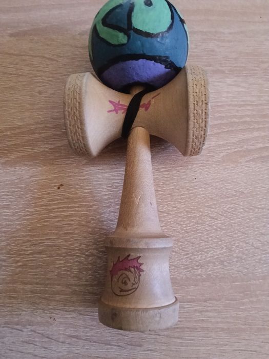 Kendama bisoi custom cu bila rdv