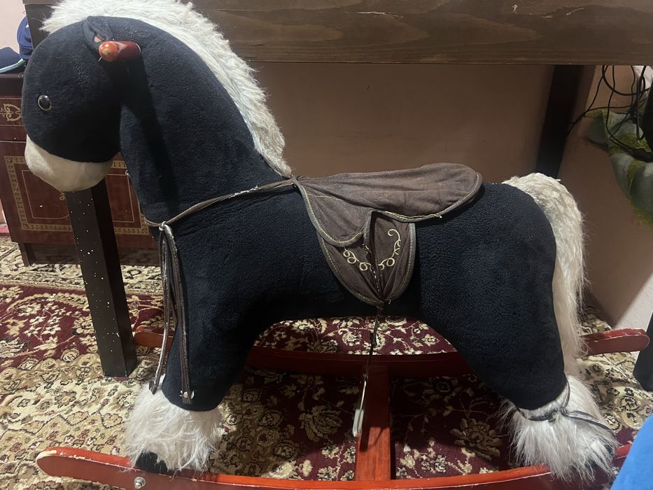 Лошадь качалка детская