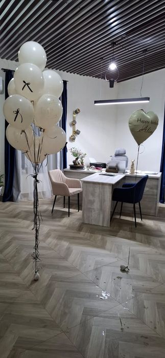 Фотозона и гелевые шары, баннеры