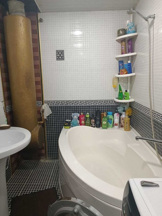 Участок в 4,77 сотки Яшнабадский р-н клиника МДС Сервис, кафе Виктория