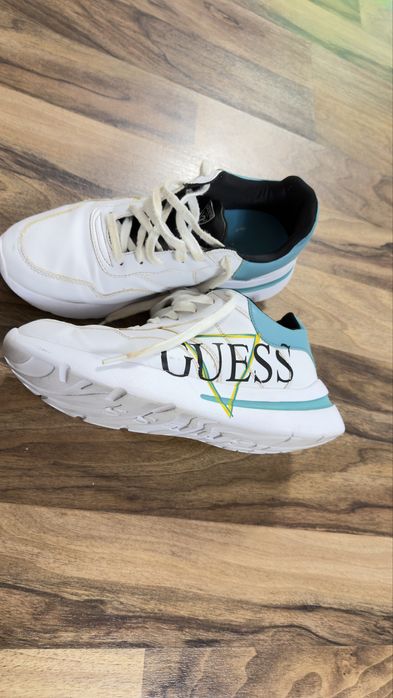 Incaltaminte Guess
