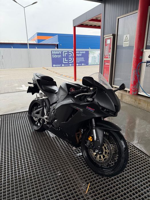 Motocicleta Honda cbr 600 rr 2024