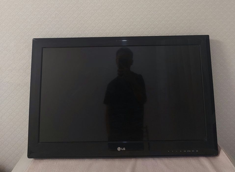 Продам телевизор