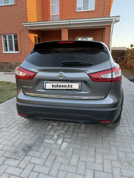 Продам машину Nissan