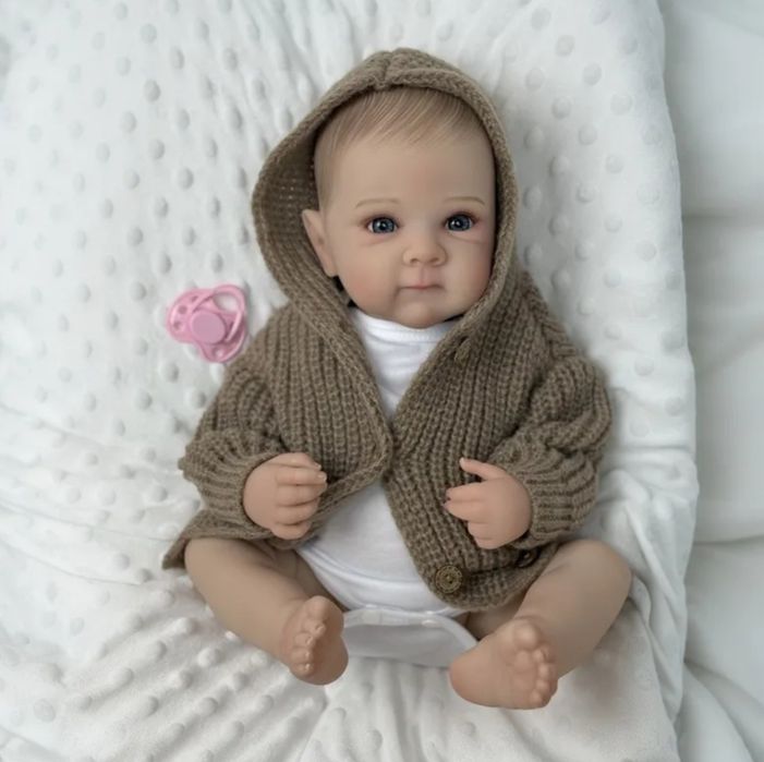 Налични НОВО в кутия Реборн бебе изцяло силикон