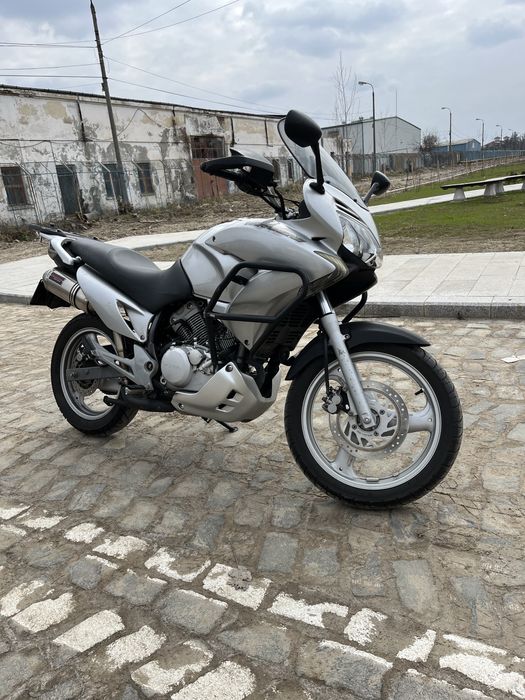 Honda Varadero 125