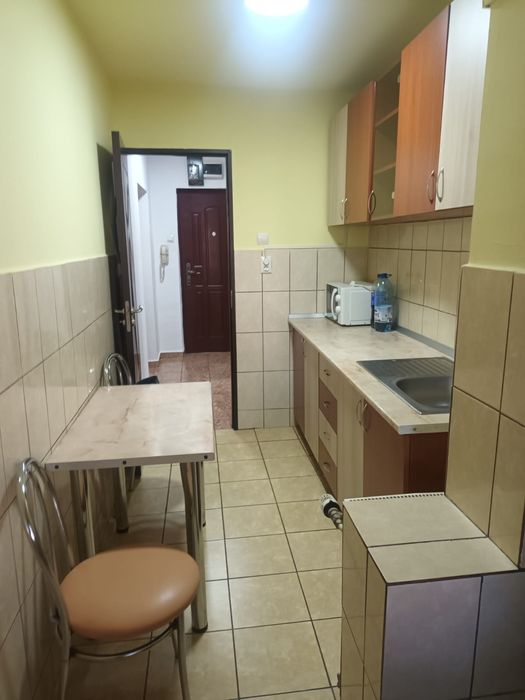 Închiriez garsoniera 32mp decomandată