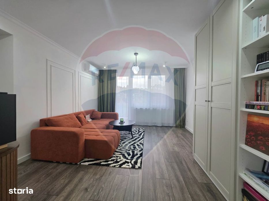 Apartament cu 3 camere de vânzare în zona Centrala Tarnaveni — fotografia 2